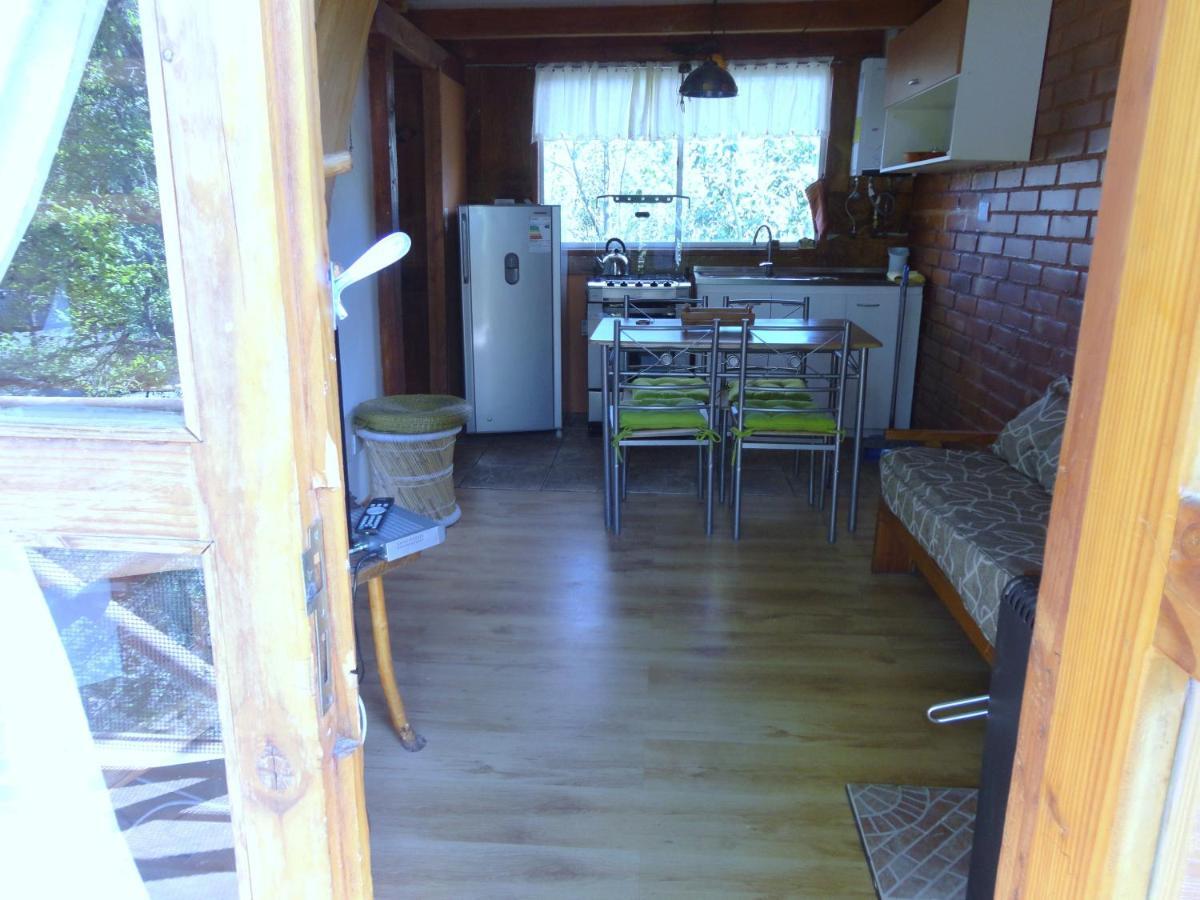Cabanas Spa Bungalows Huarranchi Pucón Værelse billede